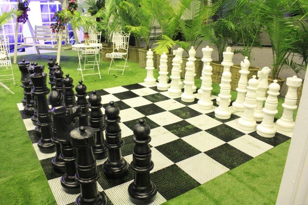 Giant Chess Pieces - Chess Pieces