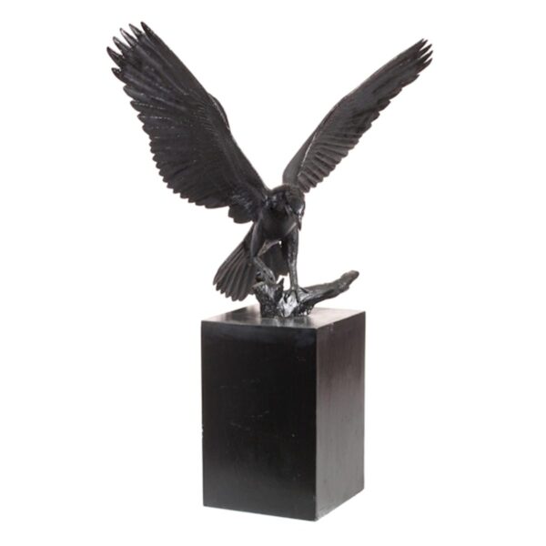 eagle on plinth
