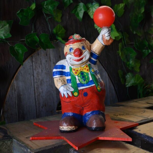 2 x small clown statue CLOWNFIG