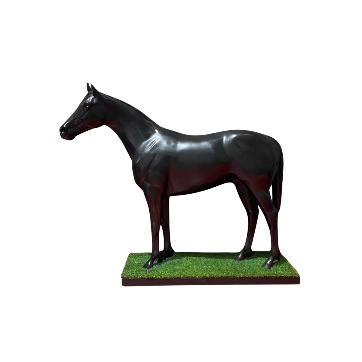 Life-size race horse prop, hired on its own