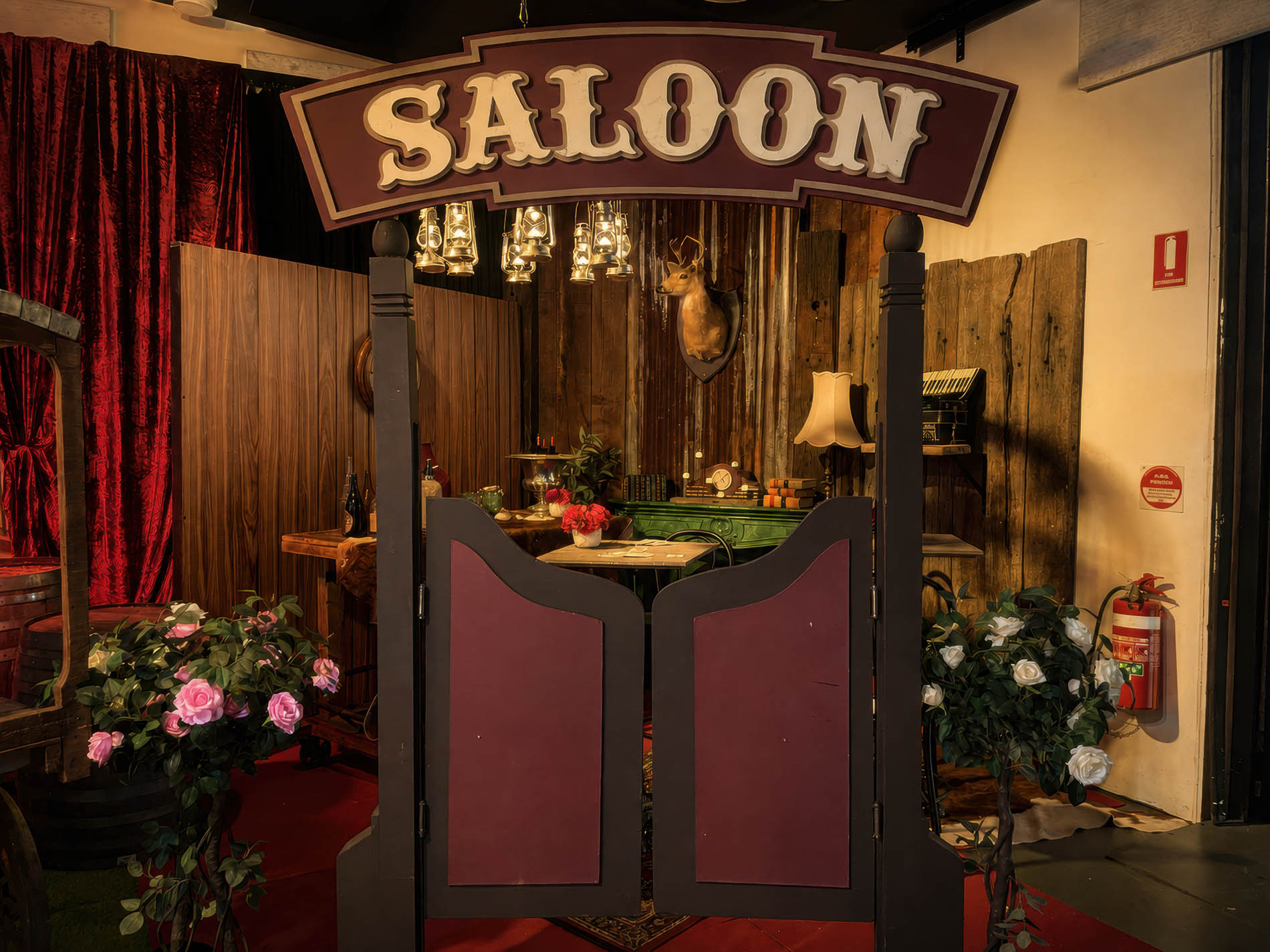 Western frontier town theming